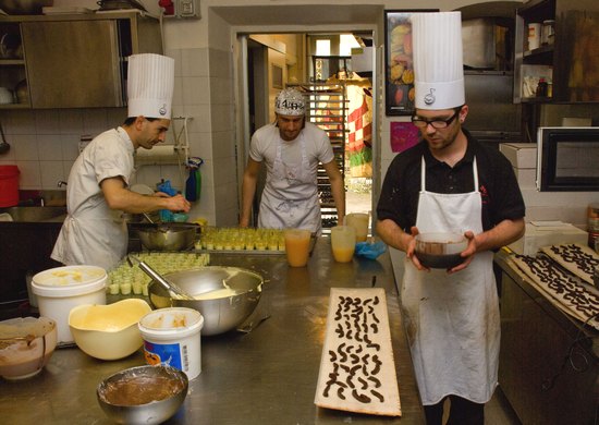 DSC_6945_sm Chefs at work at La Bottega del Cioccolato