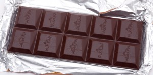 Valrhona - Ampamakia 2010 unwrapped Ampamakia 2010 - unwrapped bar